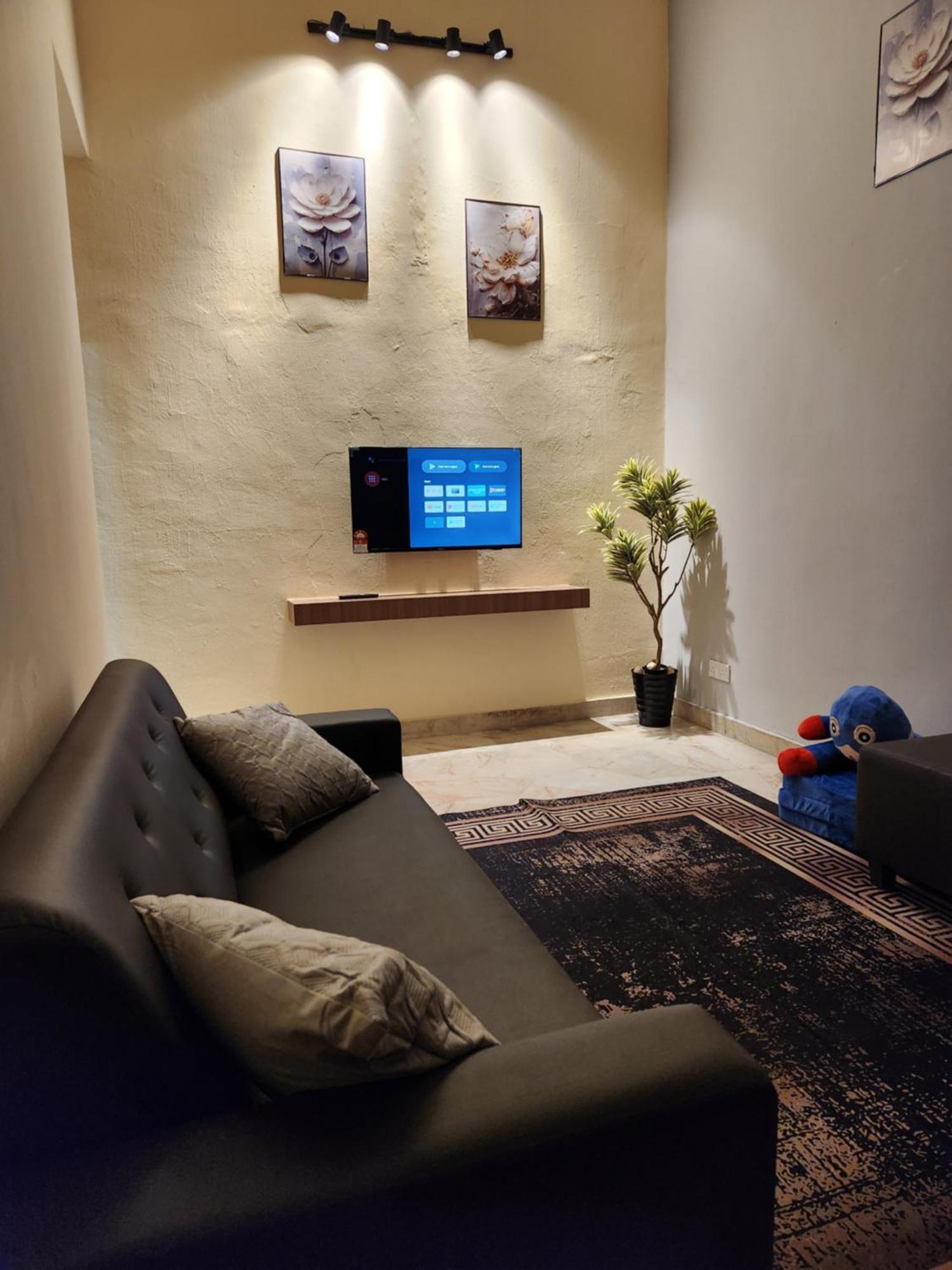 Sun Shine Home By Ipoh Maju Stay Екстер'єр фото